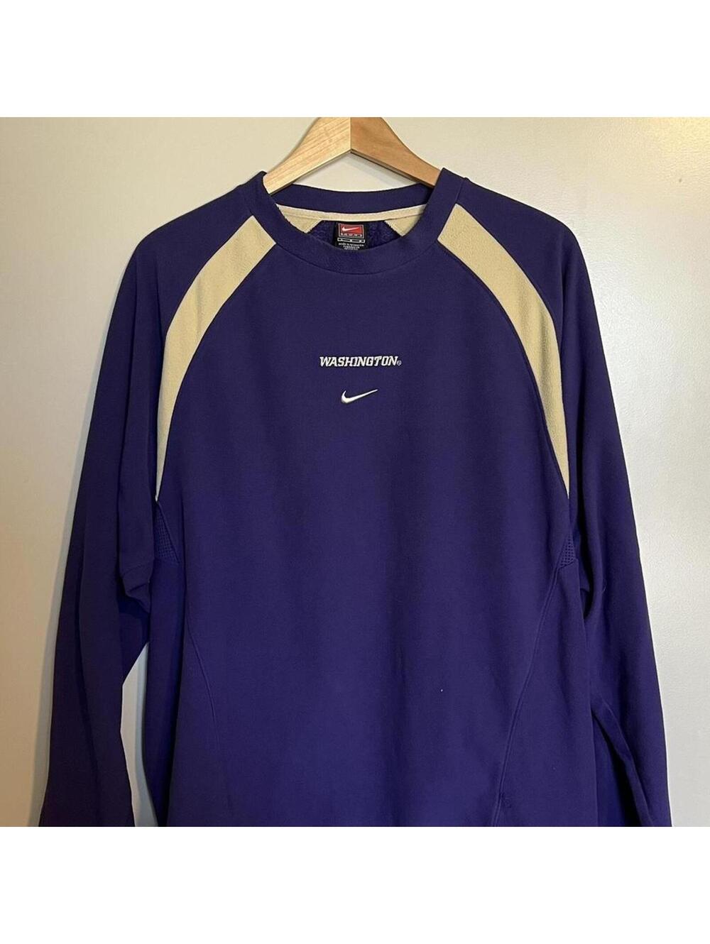 Nike Men's Purple and Navy Sweatshirt
